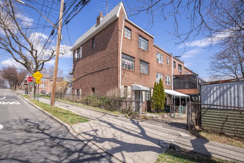 1774 Pitman Avenue Photo 24