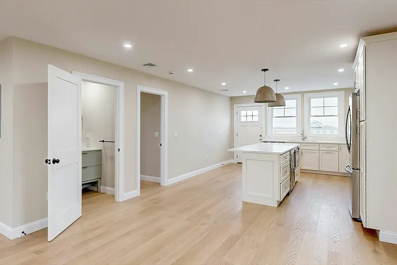36 Orient Ave #2 Photo 9