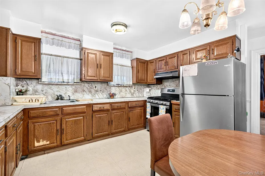 36 S 8th Avenue Photo 15
