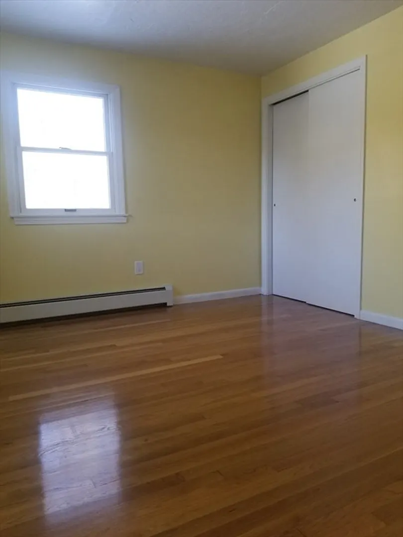 85 Paddock Rd Photo 24