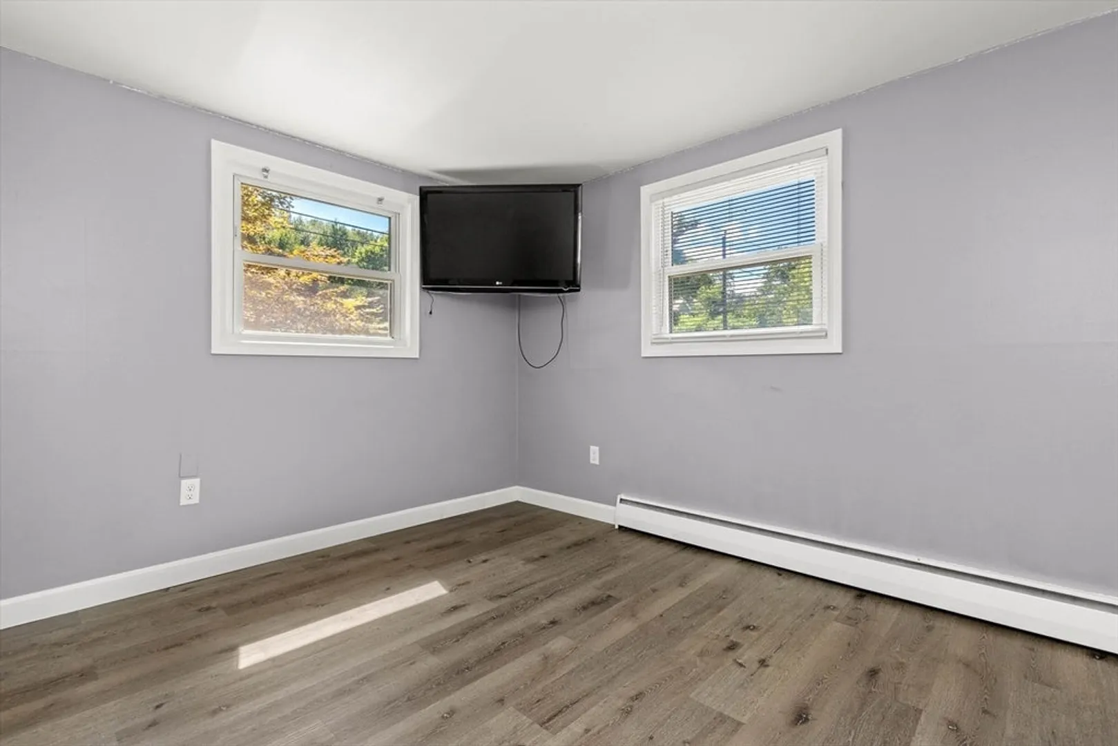 85 Gile St Photo 12