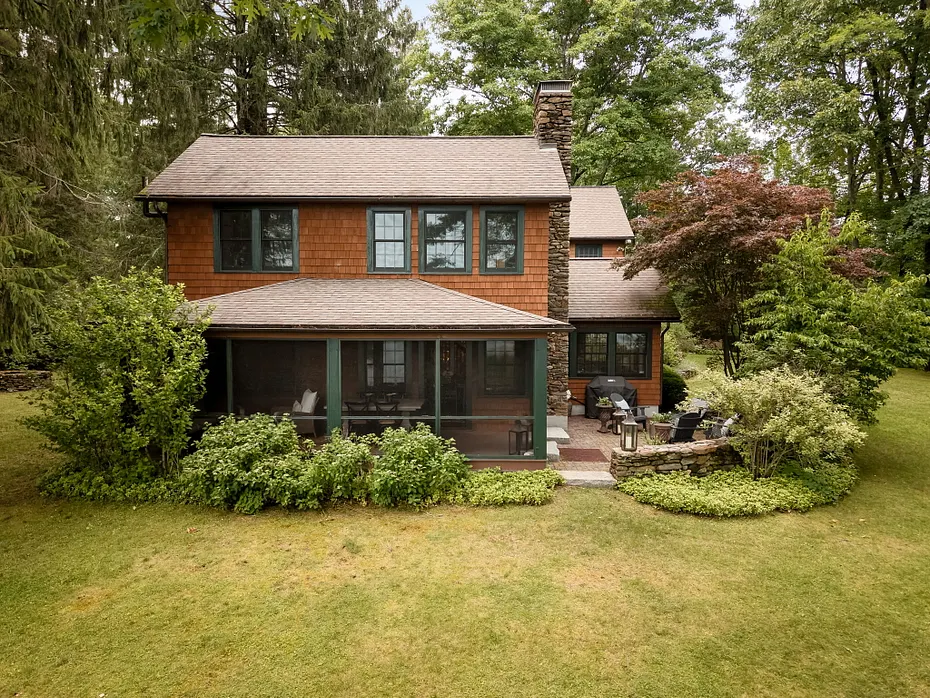 142 Interlaken Road Photo 40