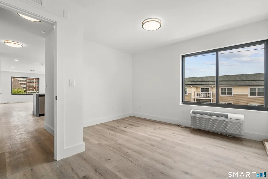 414 Mather Street Photo 14