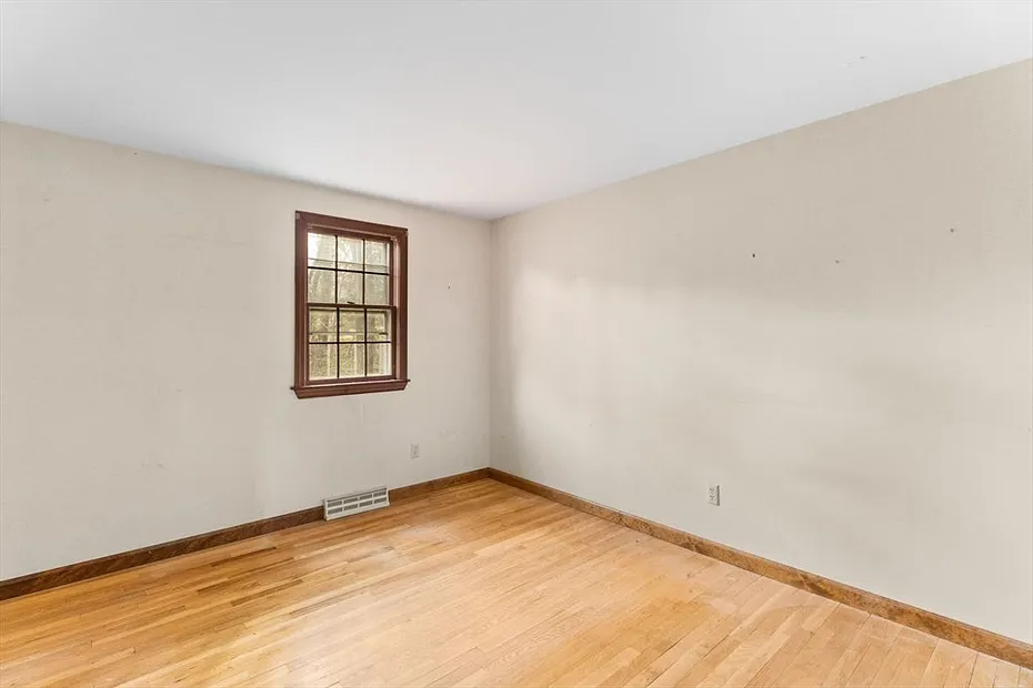 15 Hillside Dr Photo 10