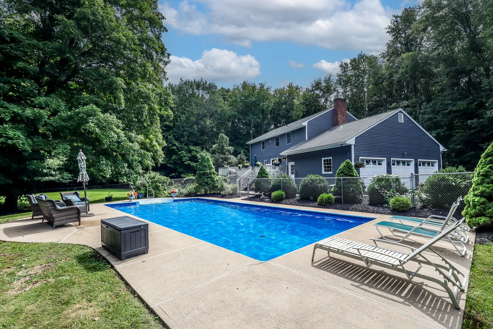 33 Brookwood Drive Photo 6