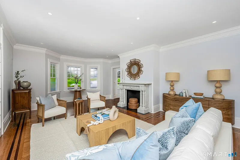 155 Long Neck Point Road Photo 12