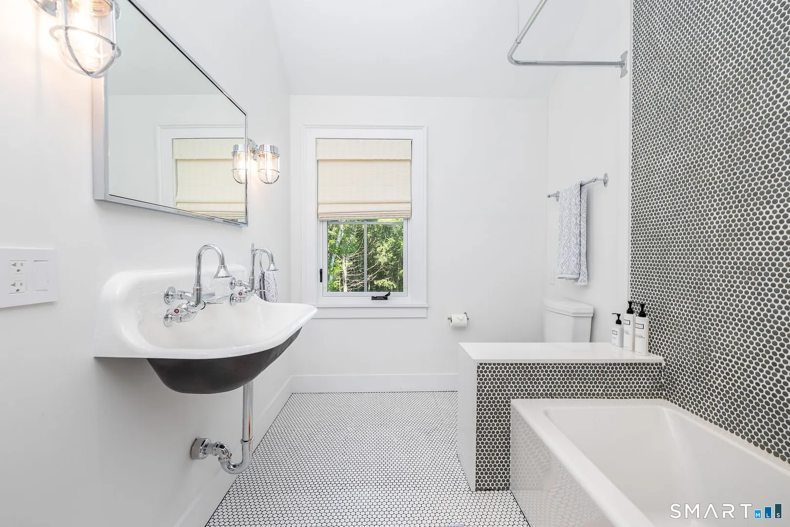 631 Milton Road Photo 30