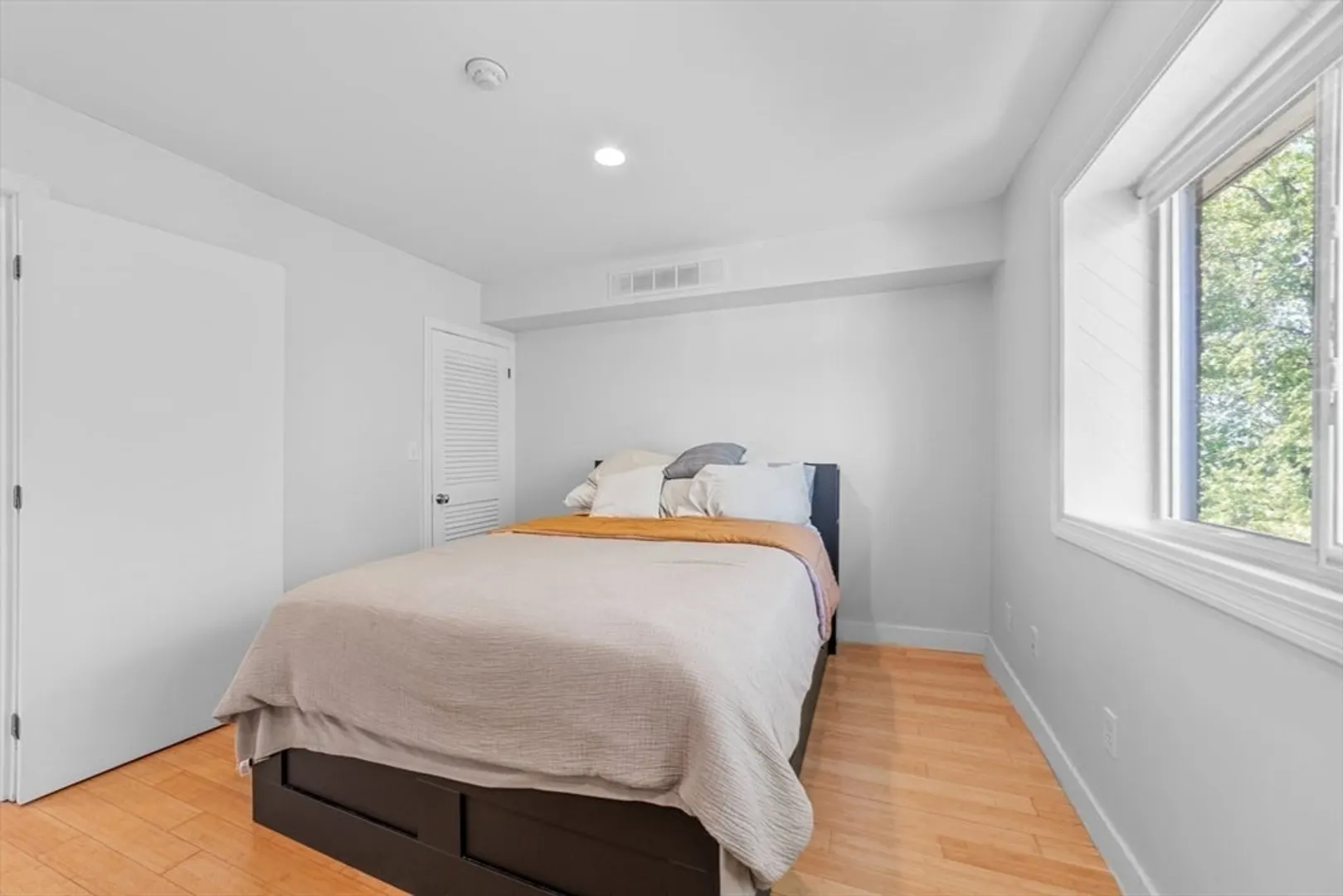211 West Street  #10A Photo 22
