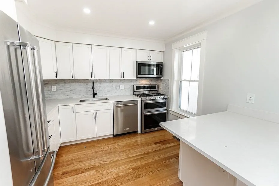 100 Kendall Avenue Photo 31
