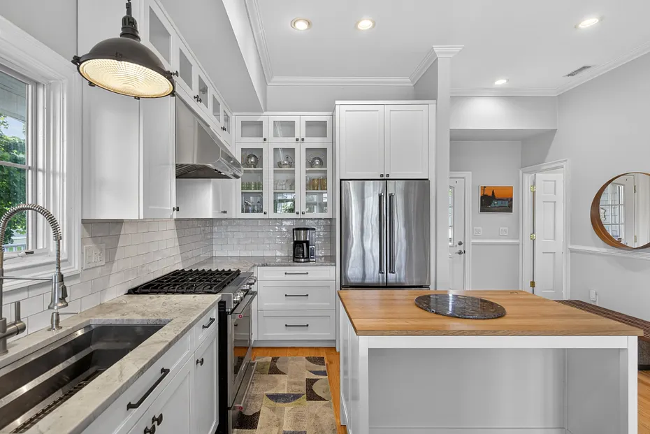 284 Shore Drive Photo 8