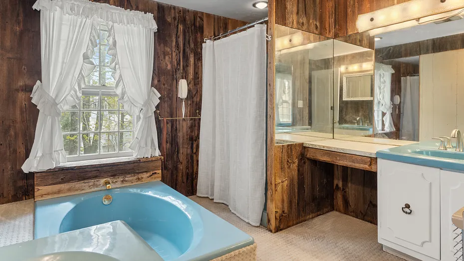 6 Tyringham Rd Photo 18