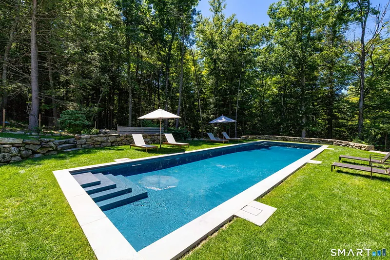 631 Milton Road Photo 3