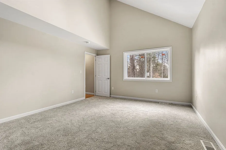 153 Coffin Rd  #10 Photo 9
