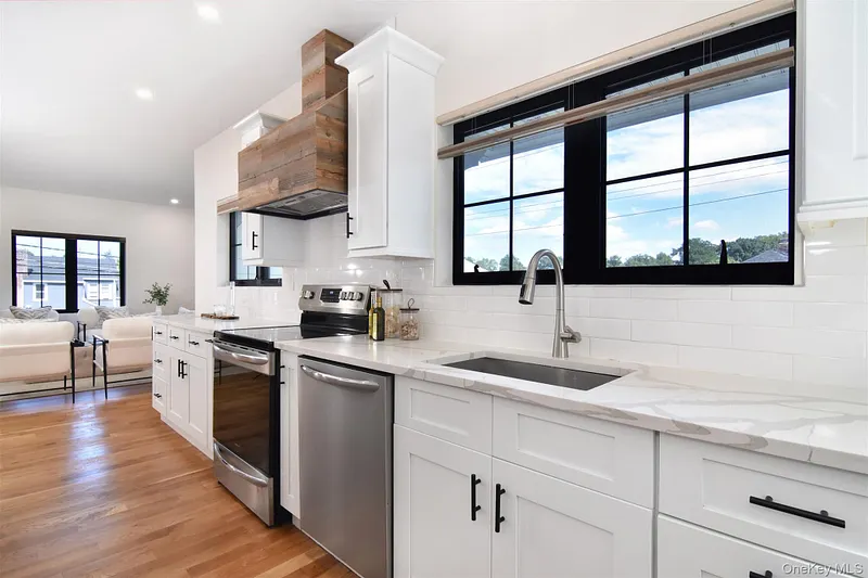 444 Sixth Avenue Photo 9