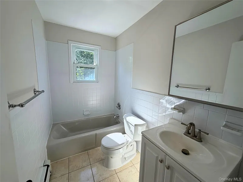 13 Woodrow Avenue #1 Photo 8