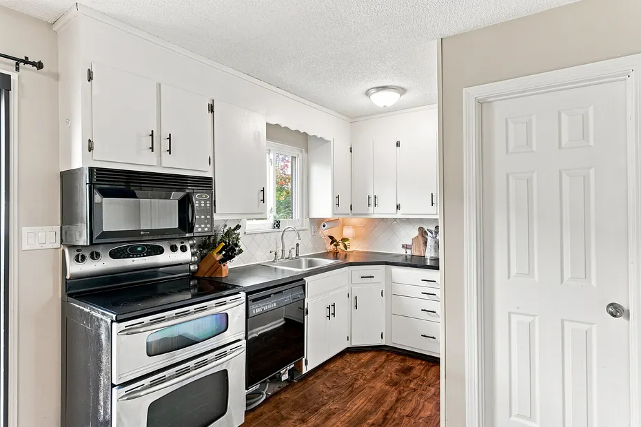 820 Matthews Street  #4 Photo 6