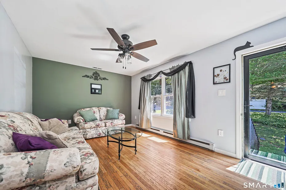 49 Schenck Lane Photo 8