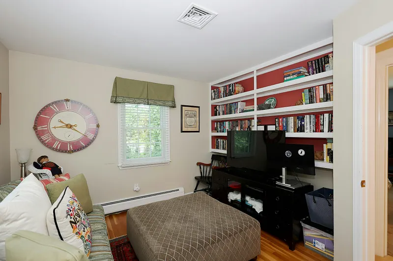 47 Fox Run Road Photo 26