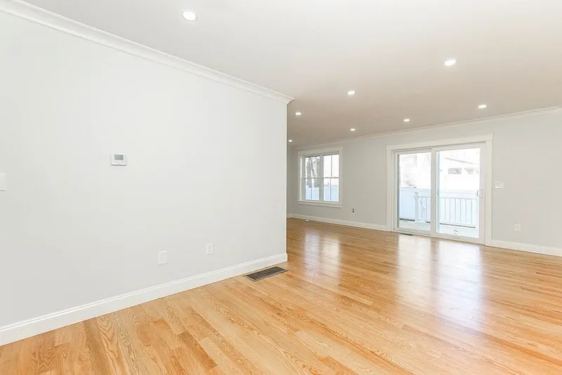 100 Kendall Avenue Photo 21