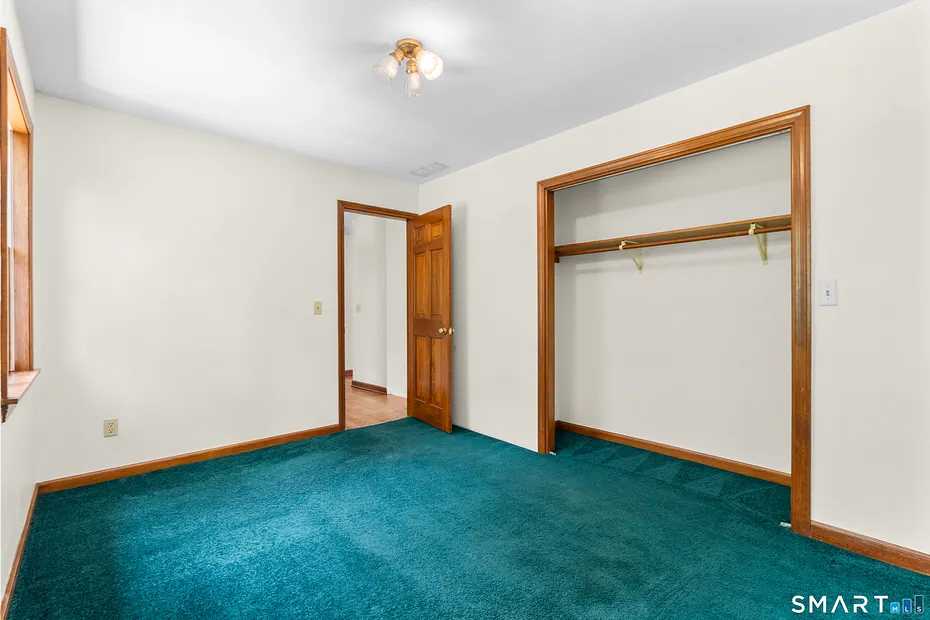 128 Midwood Avenue Photo 17