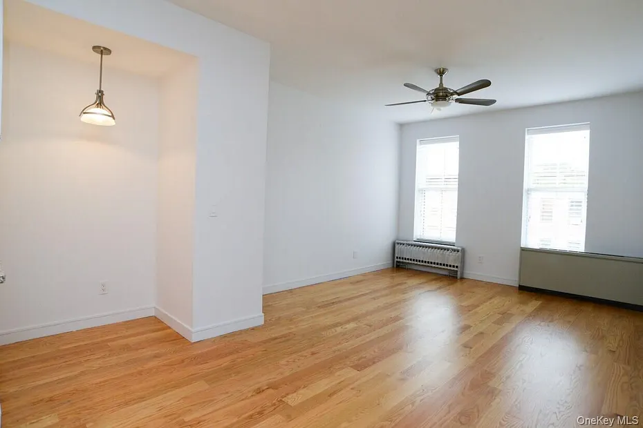 114 Greenpoint Avenue Photo 12