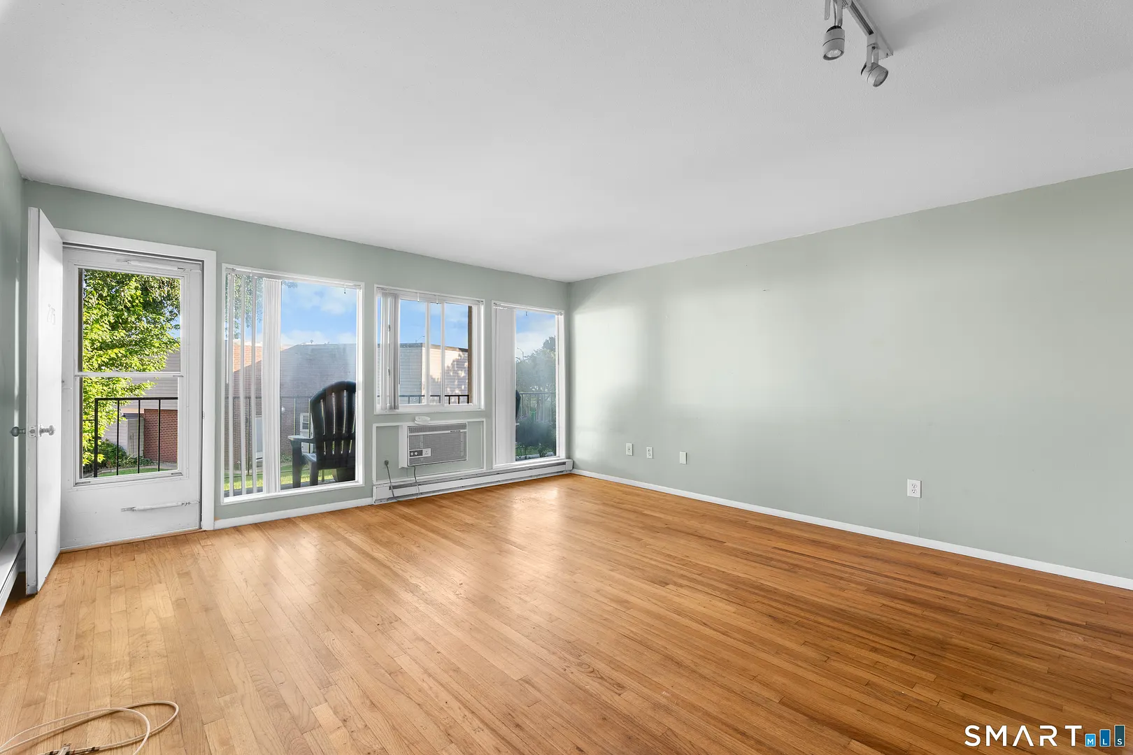 275 West Walk #275 Photo 4