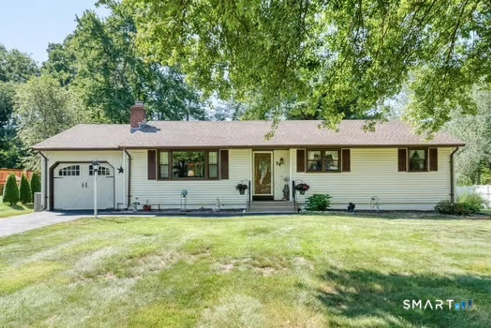 38 Kenwood Drive Photo 1