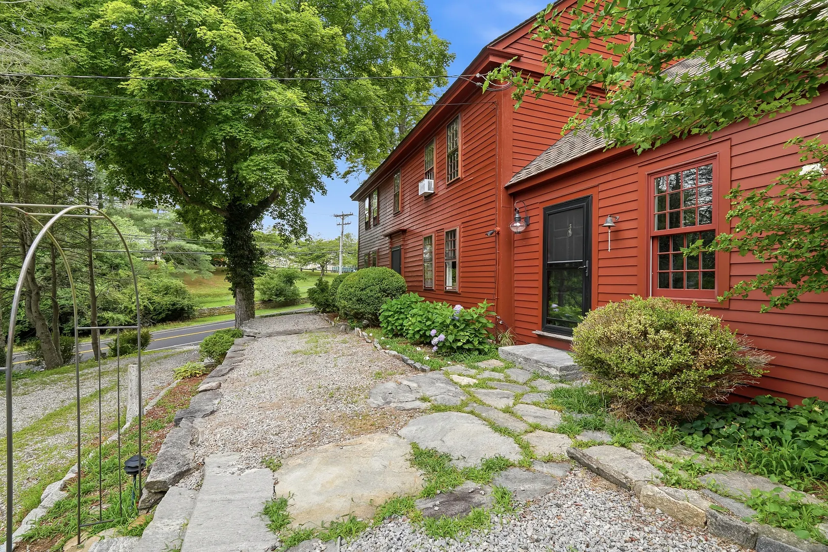 473 Hamburg Road Photo 36