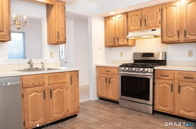 211 Windgate Circle  #B Photo 4