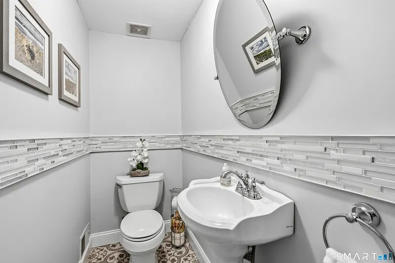 142 Nicholson Street Photo 8