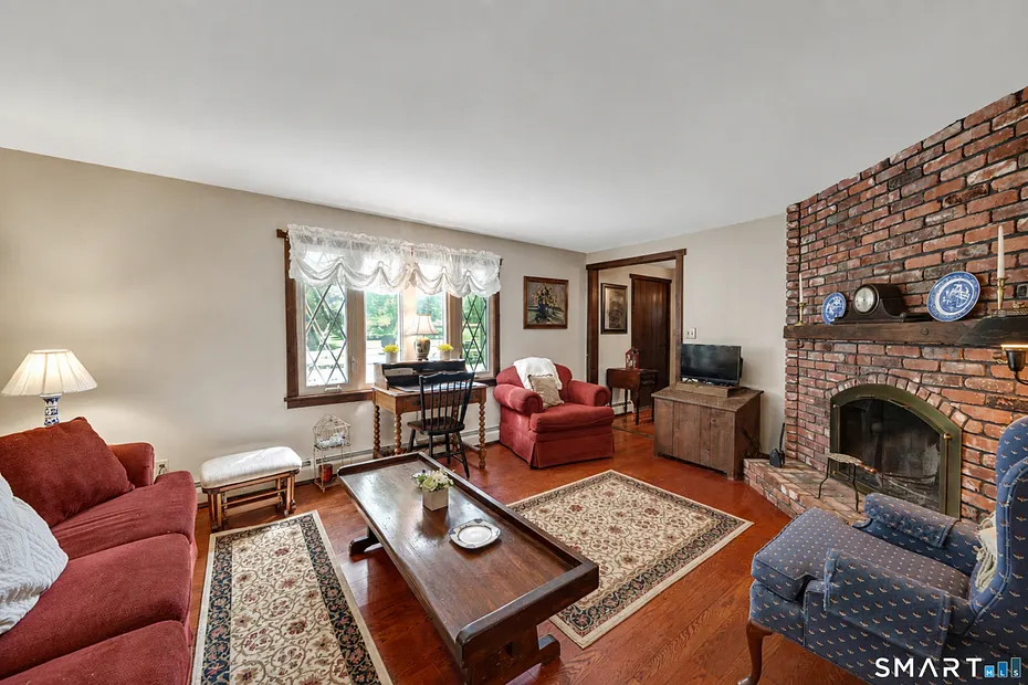 Suffield Single Family Photo 25