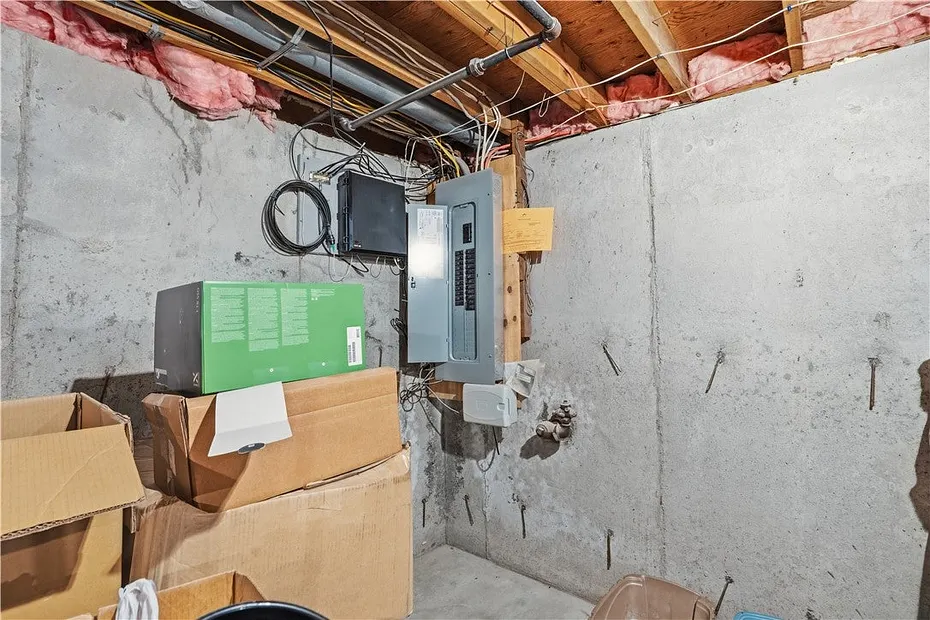 224 Sargent Street Photo 24
