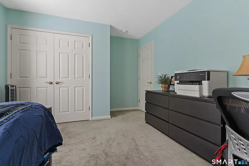 40 Lexington Way North Photo 19