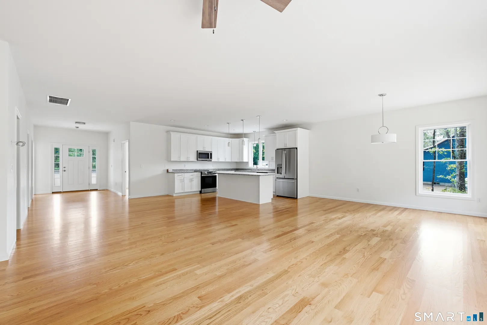 18 Spring Hill Lane Photo 13