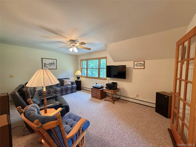 468 Decker Road Photo 8