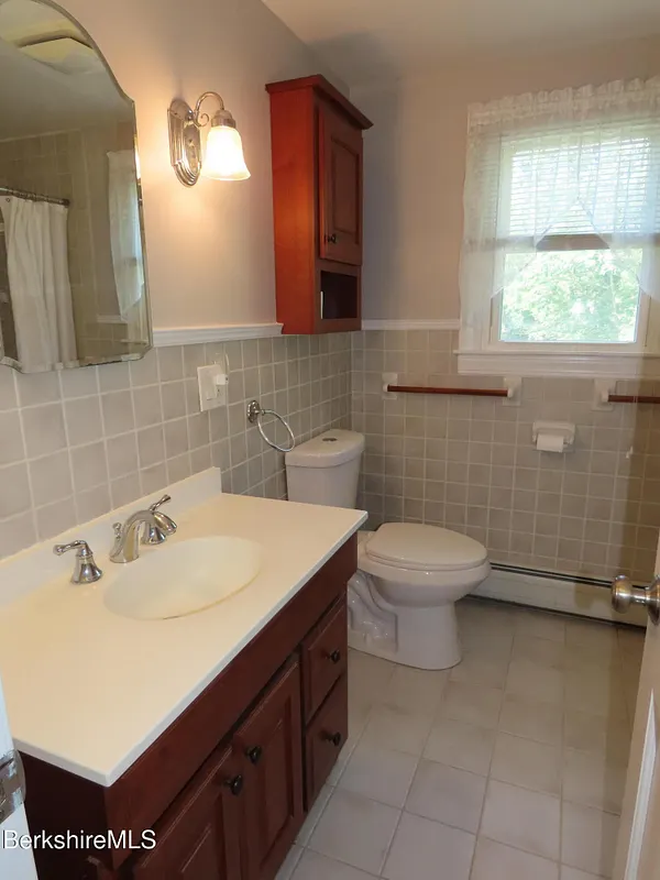 1303 River Rd Photo 28