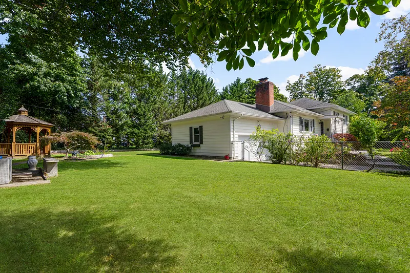 30 Antler Place Photo 35