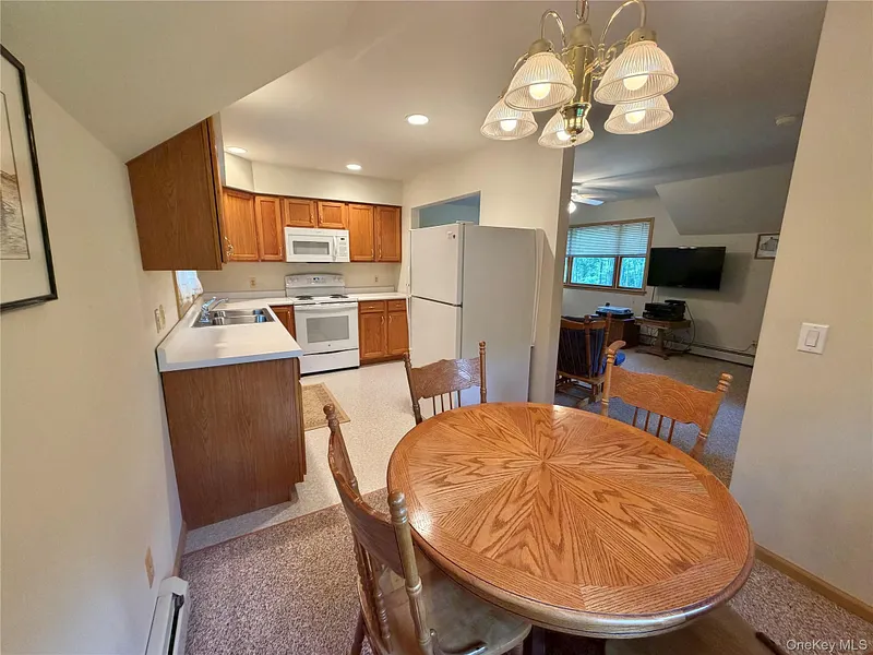 468 Decker Road Photo 12