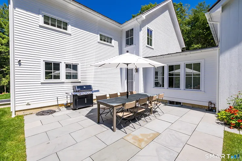 631 Milton Road Photo 36