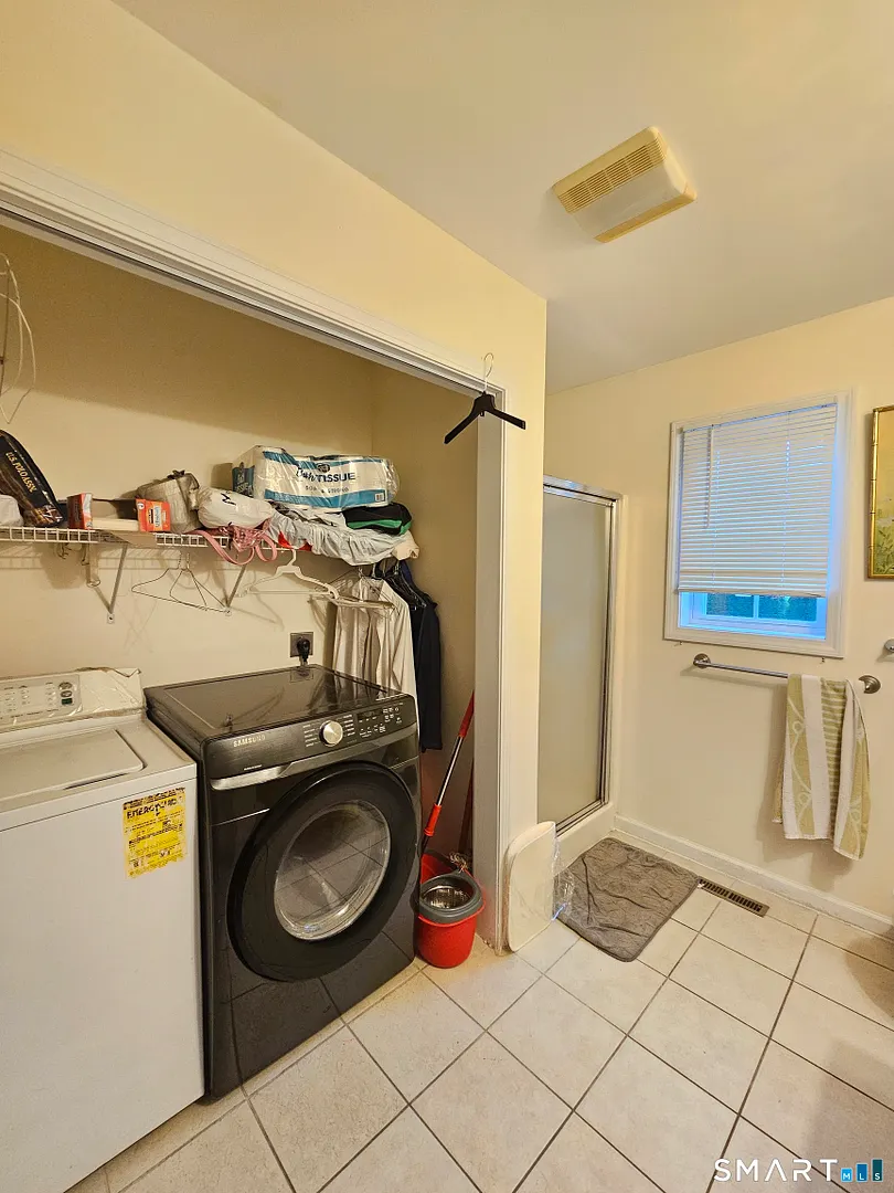 54 Alice Street Photo 26