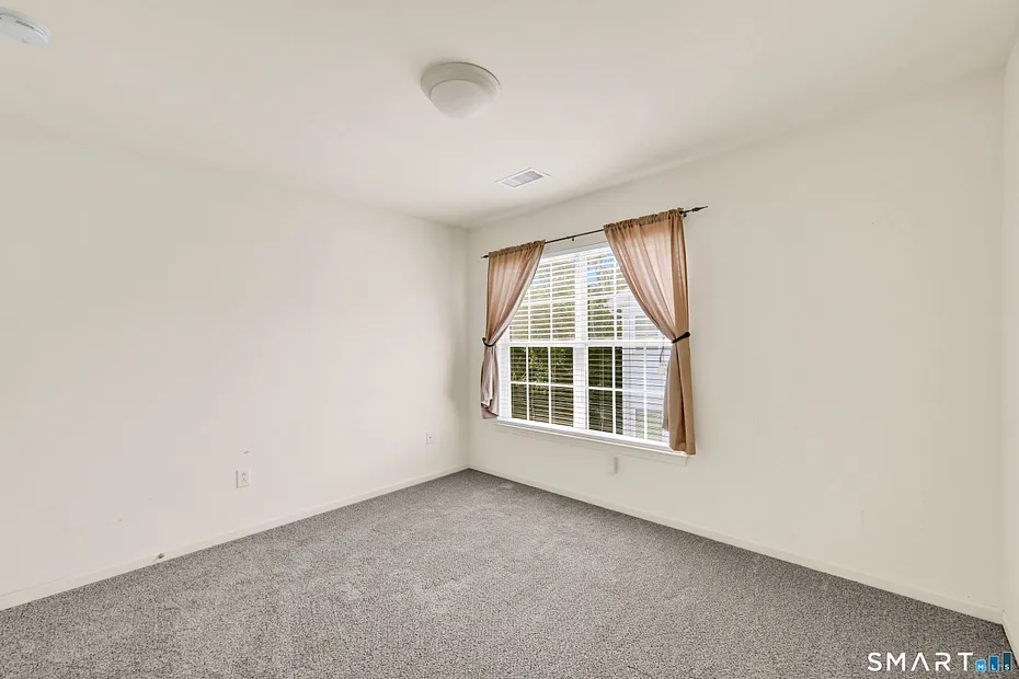 46 Auburn Way Photo 24