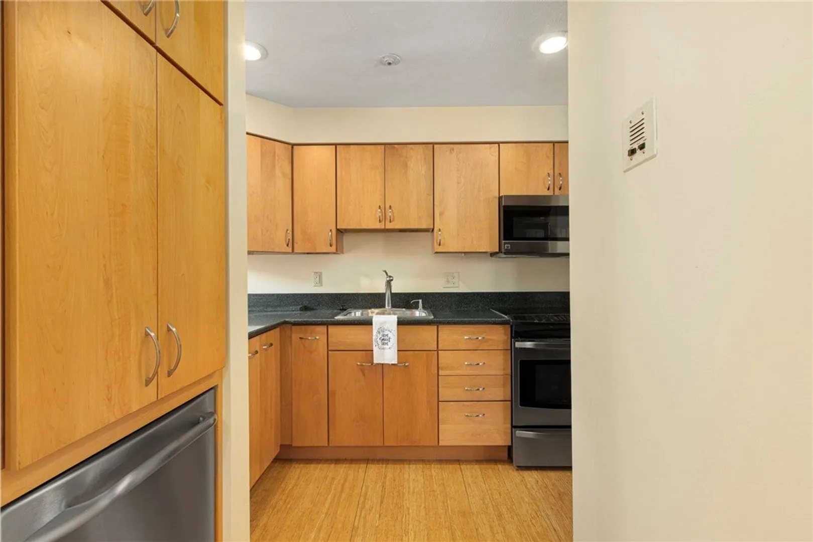 3524 W Shore Road  #301 Photo 5