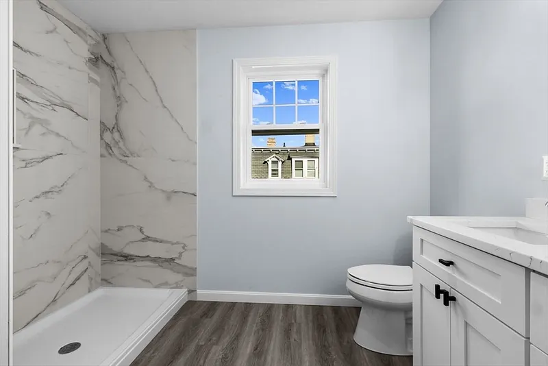 206 Durfee St. #1B Photo 4