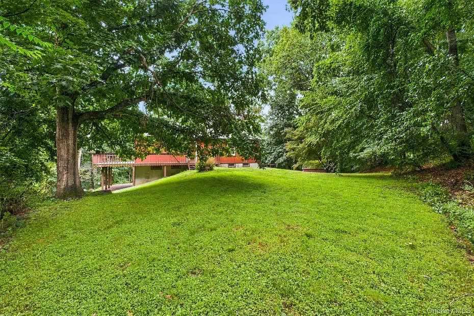 35 Moccasin View Road Photo 36