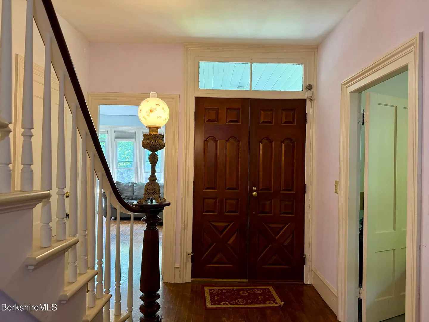 50 Buel St Photo 4