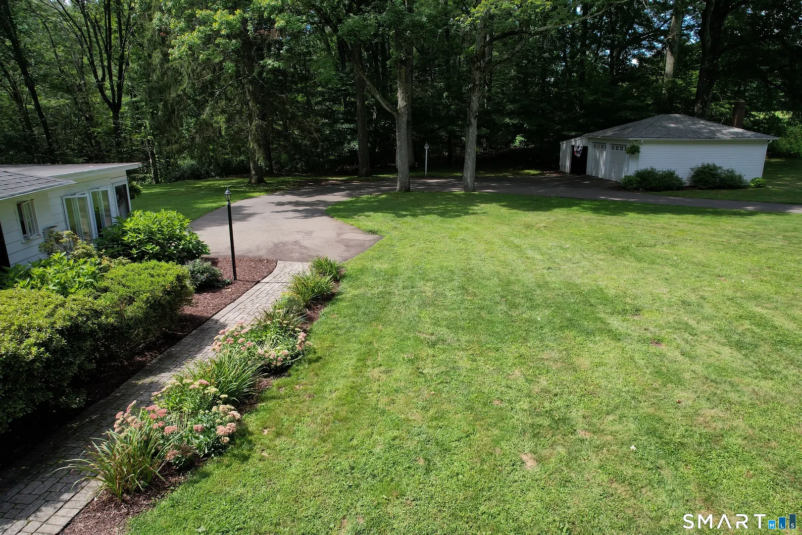 1891 Middletown Avenue Photo 4