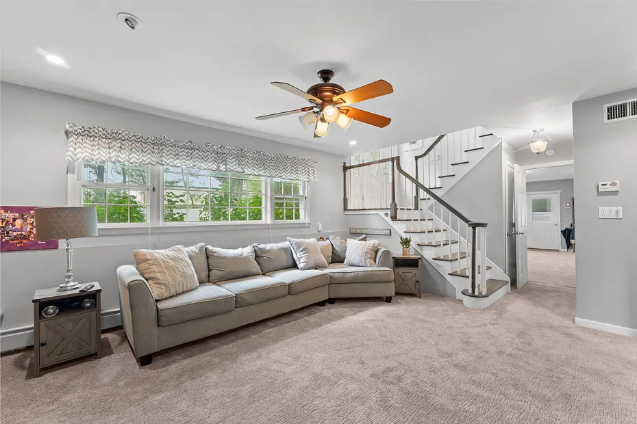 1 Sherwood Road Photo 20