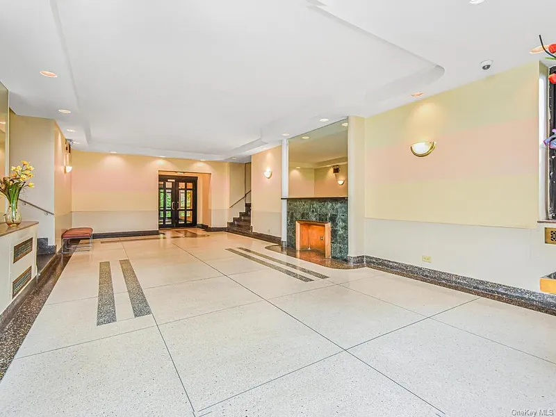 3015 Riverdale Avenue  #2k Photo 27