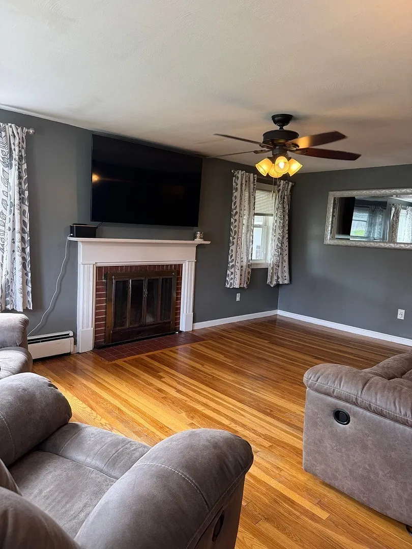 143 Skyridge Street Photo 6