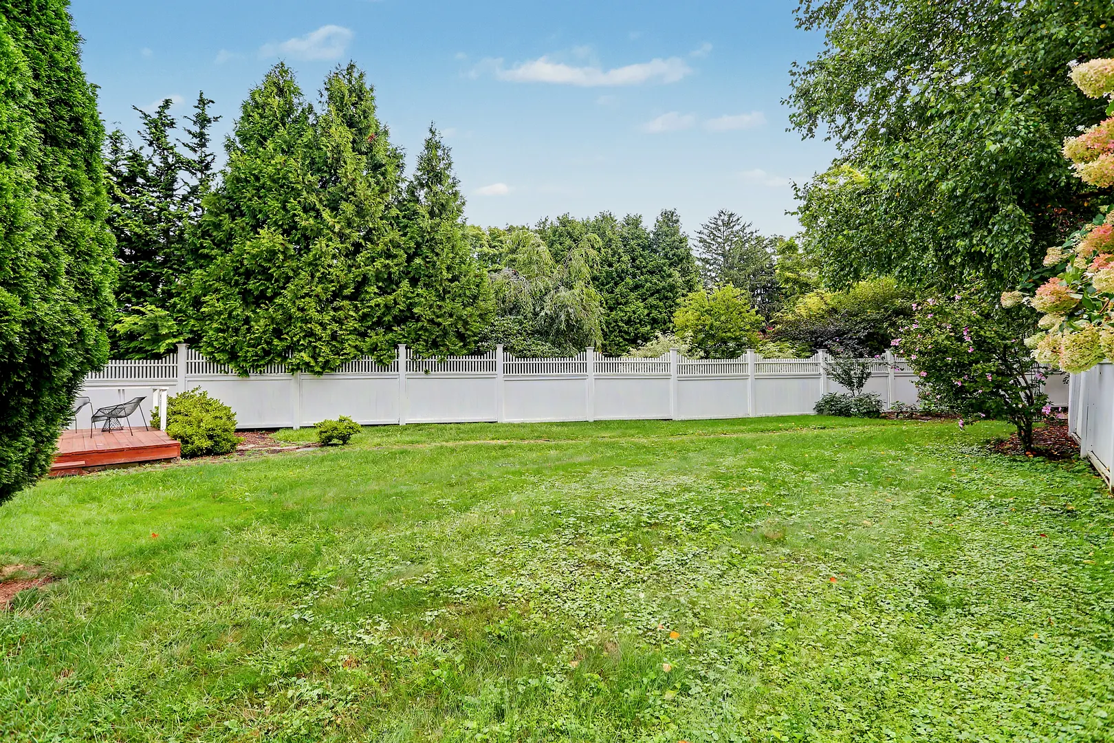 2 Evergreen Avenue Photo 18